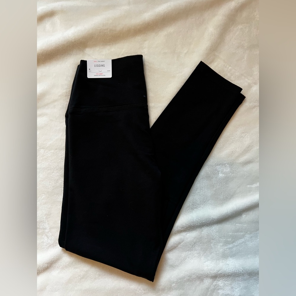 Black leggings